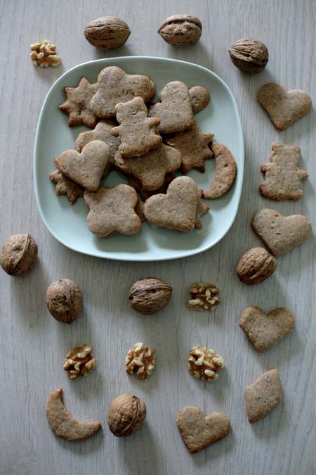 Biscoitos integrais com farinha de espelta e nozes