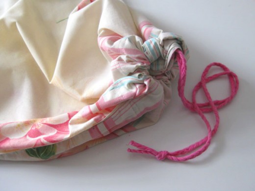 10 creative ideas to reuse old pillow cases