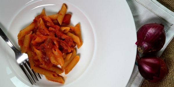 Spelled penne with red onion sauce