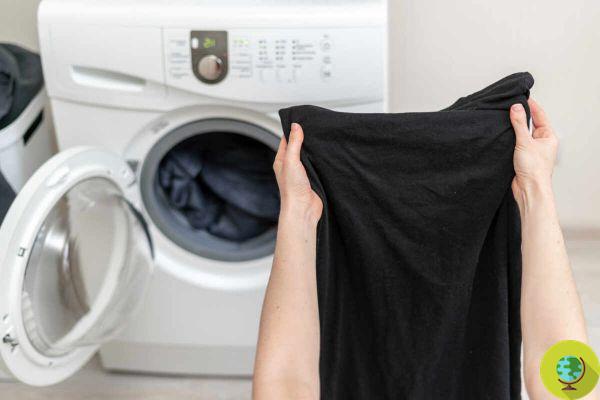 Perfect laundry: 3 foolproof tricks to wash your black clothes in the washing machine without making them discolour