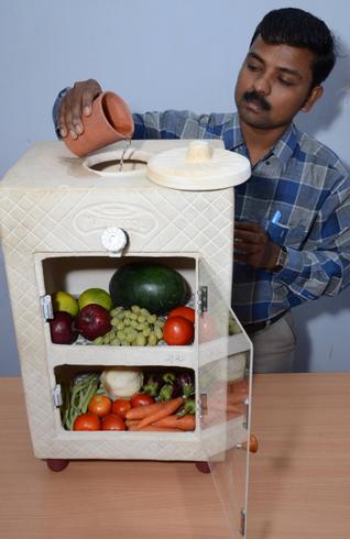 Mitti Cool: a geladeira de baixo custo que conserva alimentos sem eletricidade