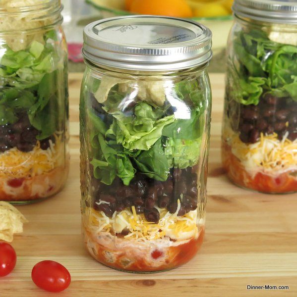 Saladas na jarra: 10 receitas para prepará-las em casa