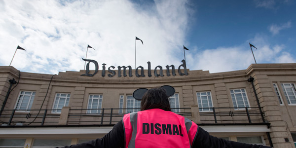 Dismaland: Banksy's gloomy and satirical amusement park (PHOTO AND VIDEO)