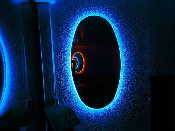 Portal Mirrors: los espejos 'mágicos' para crear un túnel espacio-temporal entre las paredes de las habitaciones (FOTO)