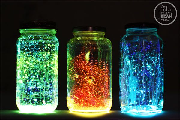 How to turn glass jars into fluorescent lamps