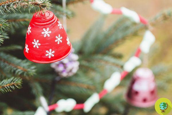 Find out how to make beautiful DIY Christmas bells with recycled material
