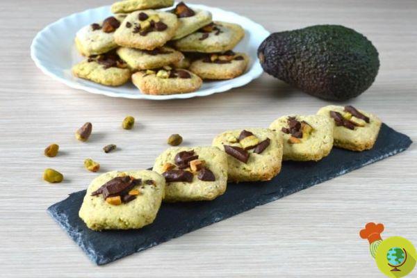 Cookies without butter: light avocado and chocolate shortbread biscuits