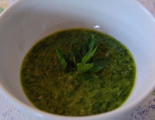 Salsa verde: la receta original y 5 variaciones