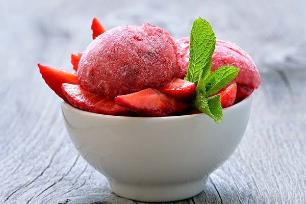 How to preserve strawberries: tricks and infallible recipes to enjoy them all year round
