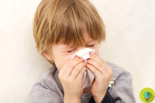 Seu filho está resfriado? Da vitamina C às lavagens do nariz, o que (não) fazer segundo os pediatras