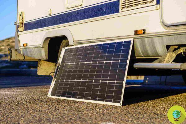 Fotovoltaica portátil: costos y qué saber sobre los paneles solares que puedes llevar contigo