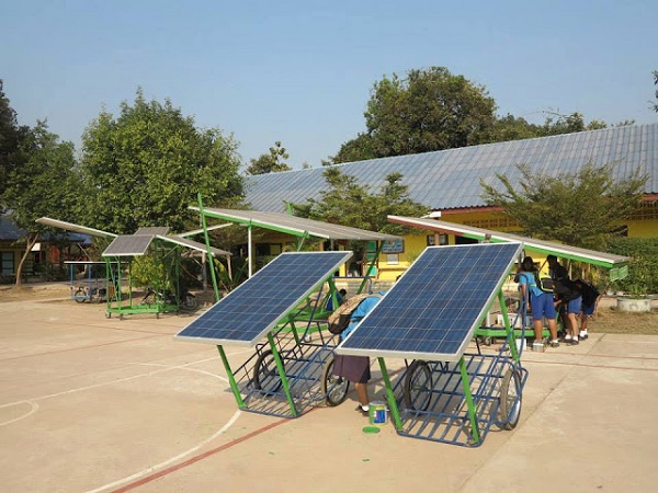 Escola solar autossuficiente: conta de eletricidade de 1 dólar