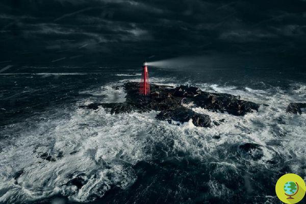 This film festival is looking for a person who spends 7 days alone watching movies on a remote lighthouse