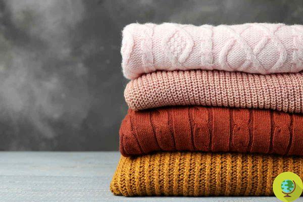 Aqui estão as dicas e truques para não estragar seus suéteres de lã na máquina de lavar